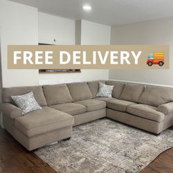 Large Tan Sectional Couch 🛋️- FREE DELIVERY 🚚 