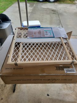 BABY GATE/PET GATE
