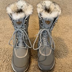 Women’s Waterproof Snow Boots – Size 6, Stylish & Warm!