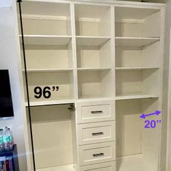 Dresser/ Bookcase / Shelves