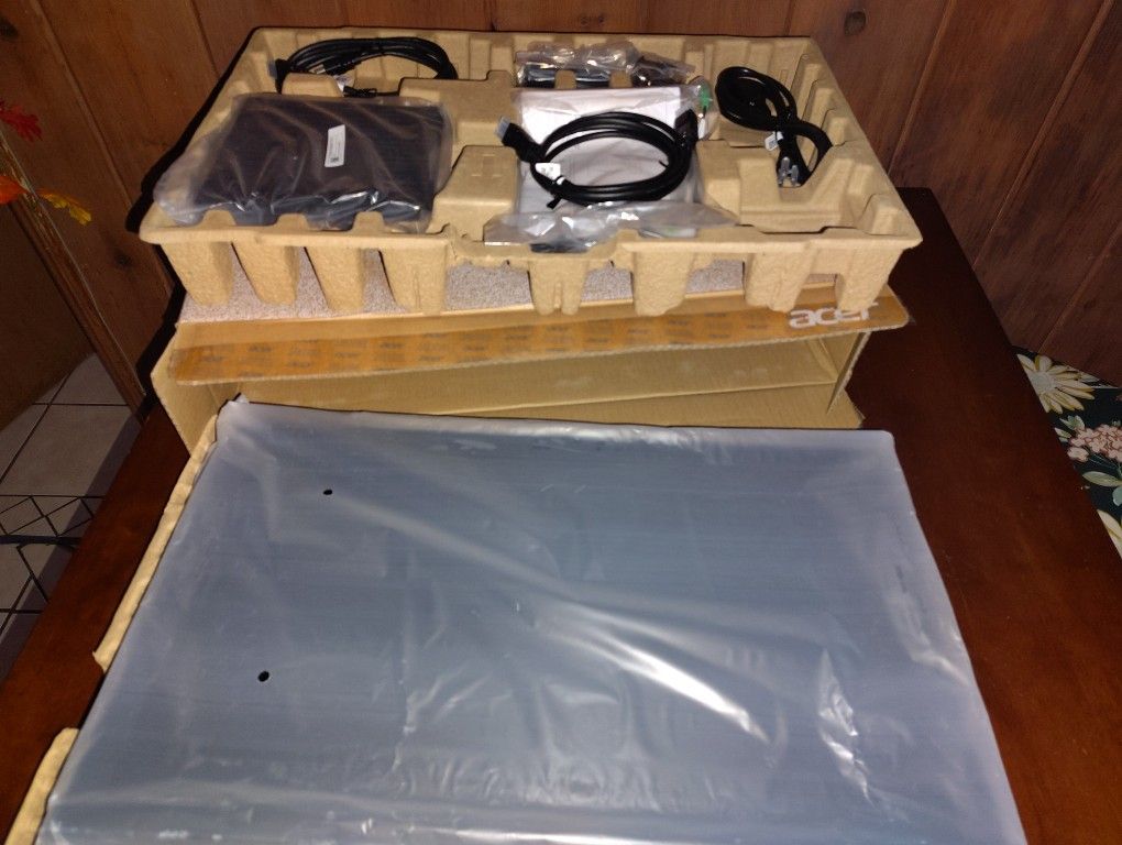 Acer V247Y Monitor – Brand new in box 24"