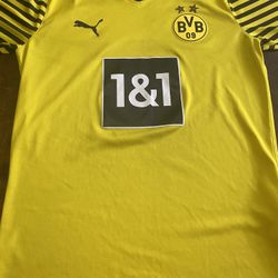 Borussia Dortmund 21/22 home jersey size small