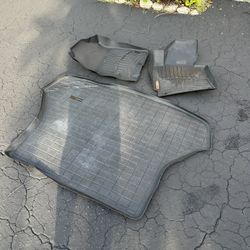 2014-2018 Kia Forte Or Hyundai Elantra Trunk & Driver/Passenger Floor Mats