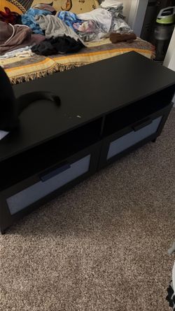 Entertainment center/tv stand
