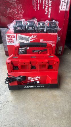 Milwawkee ( 6-bay Rapid Charger And Redlithium 4 PK Battery Kit