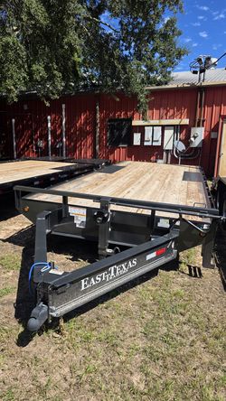 20FT DECKOVER WITH SLIDE OUT RAMPS