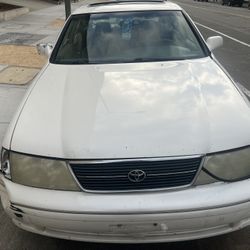 Toyota Avalon 1998