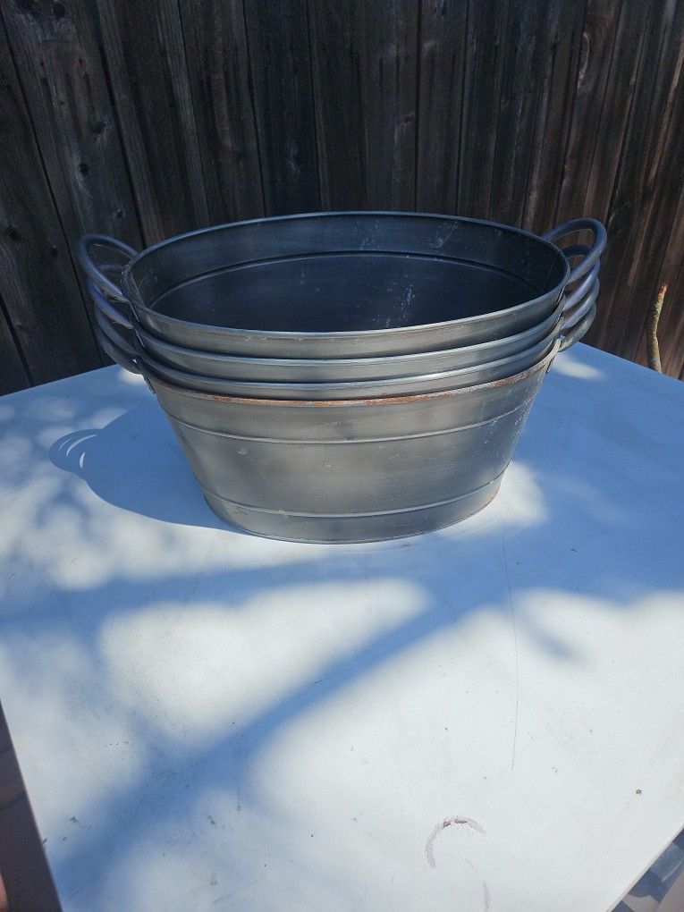 Steel Buckets/tubs 