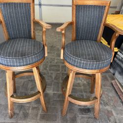 30” Oak Swivel Bar Stools