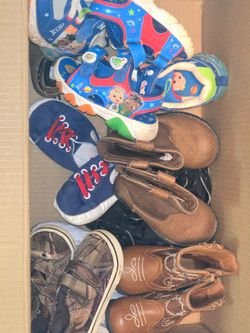 Boys shoe's.
