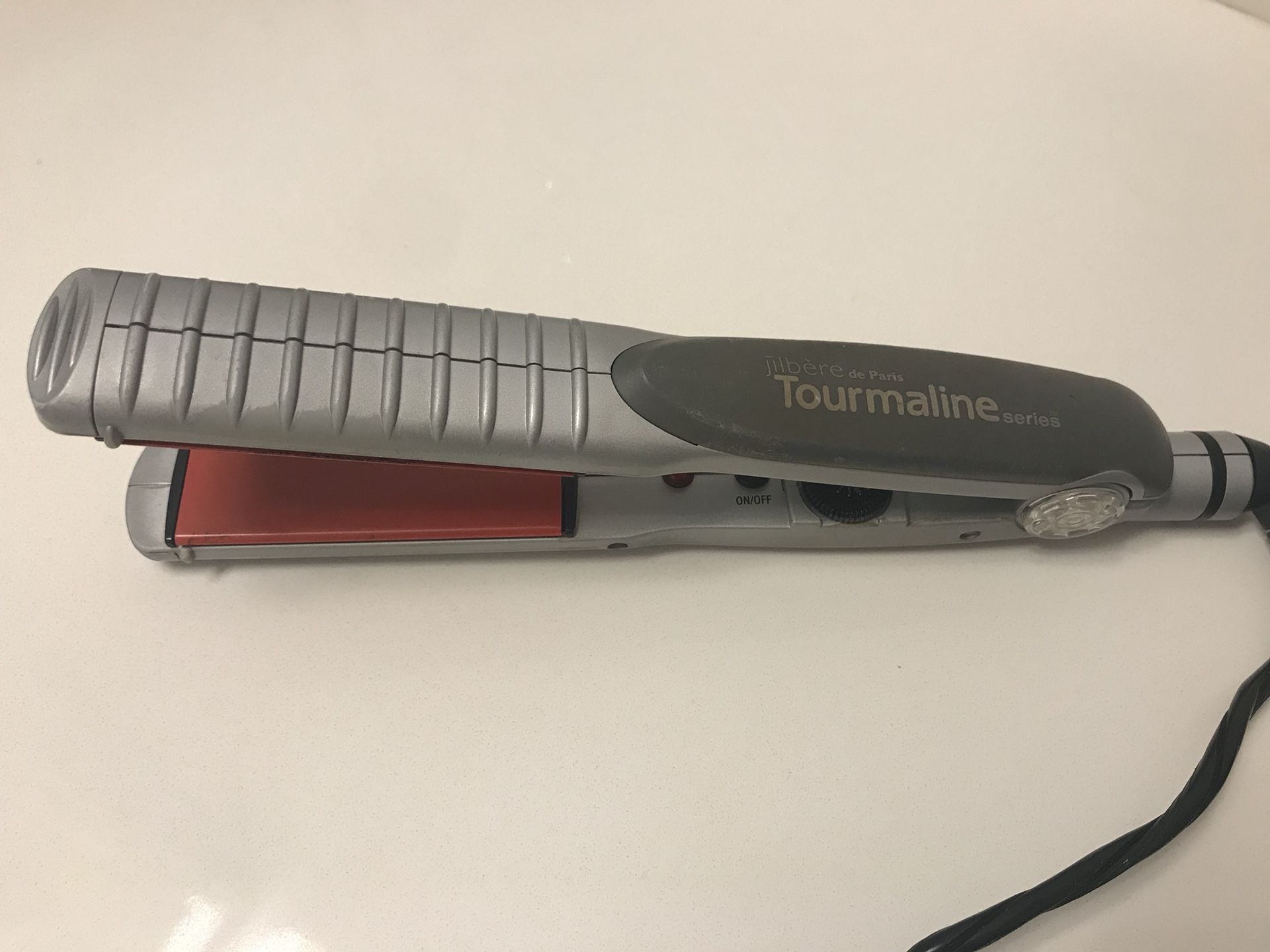 Jilbere Tourmaline Flat Hair Iron