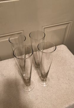 Set of four champagne flute glasses