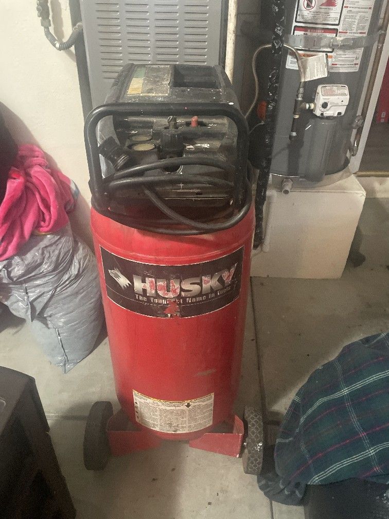 26 Gal. Air Compressor 