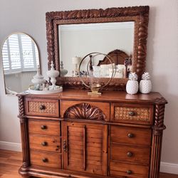 Tommy Bahama Style King Size Wood Bedroom Set