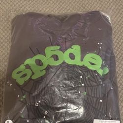 Spider Hoodie Size L