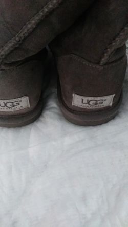 UGG Boots 60$ size 5