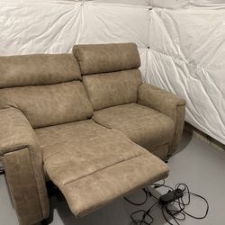 Power Reclining Loveseat with Electric Recliners