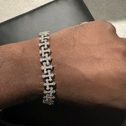 Cross Moissanite bracelet
