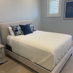 New Lucy Taupe Uph Queen Size Platform Bed