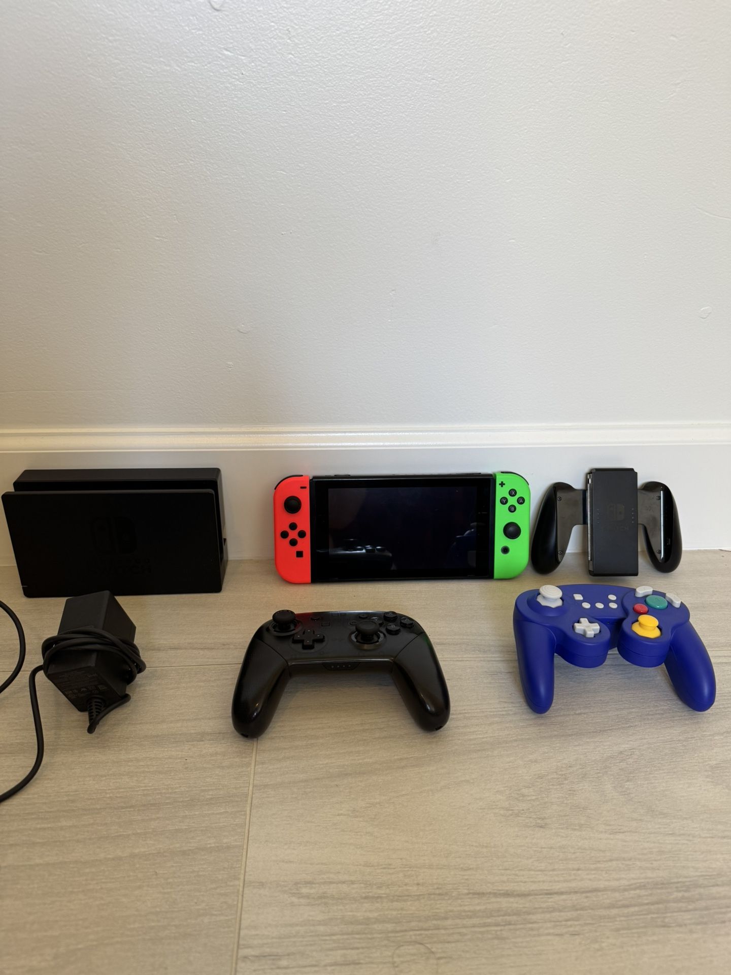 Nintendo Switch Bundle – Console + Pro Controller + GameCube Controller