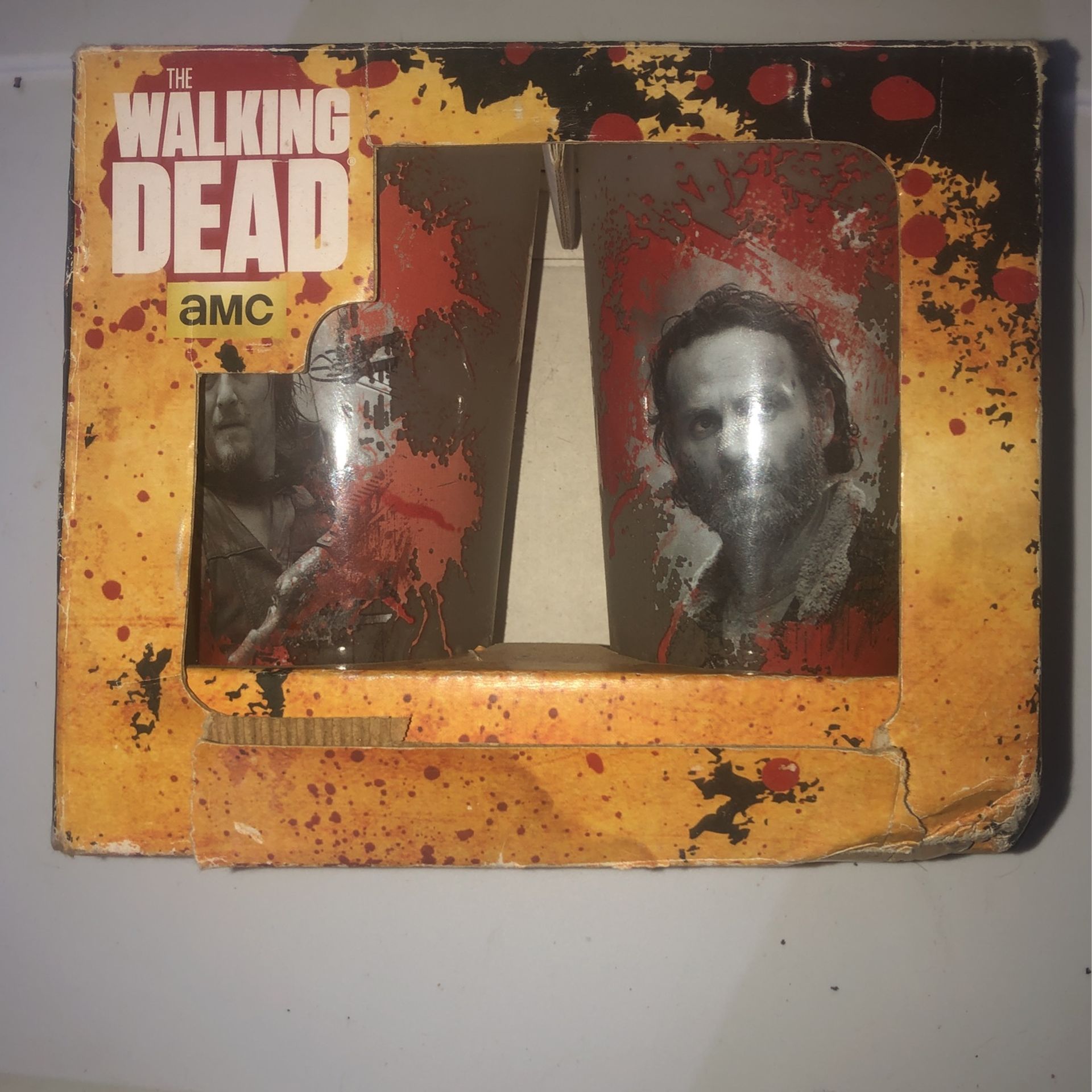 The Walking Dead Collectible Glass Pint Set