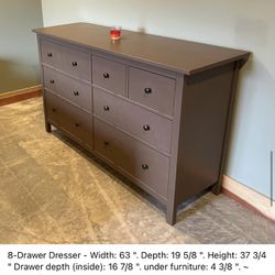 8-Drawer Dresser 