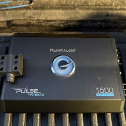 Planet Audio Amp
