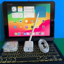 Apple IPad 9th Generation (10.2” Retina /Touch ID /IOS 18/ 2021 Model) 64GB with Pen, Keyboard  & Accessories 