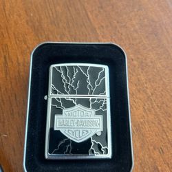 zippo Harley Davidson 2007 Lightening  Bar and Shield Lighter