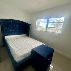 ROYAL BLUE bed - Diamond Headboard - Tufted