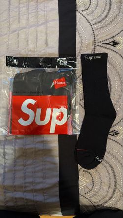 Black Supreme Socks