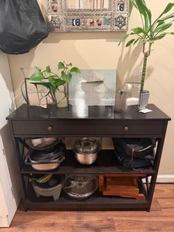 Entryway table