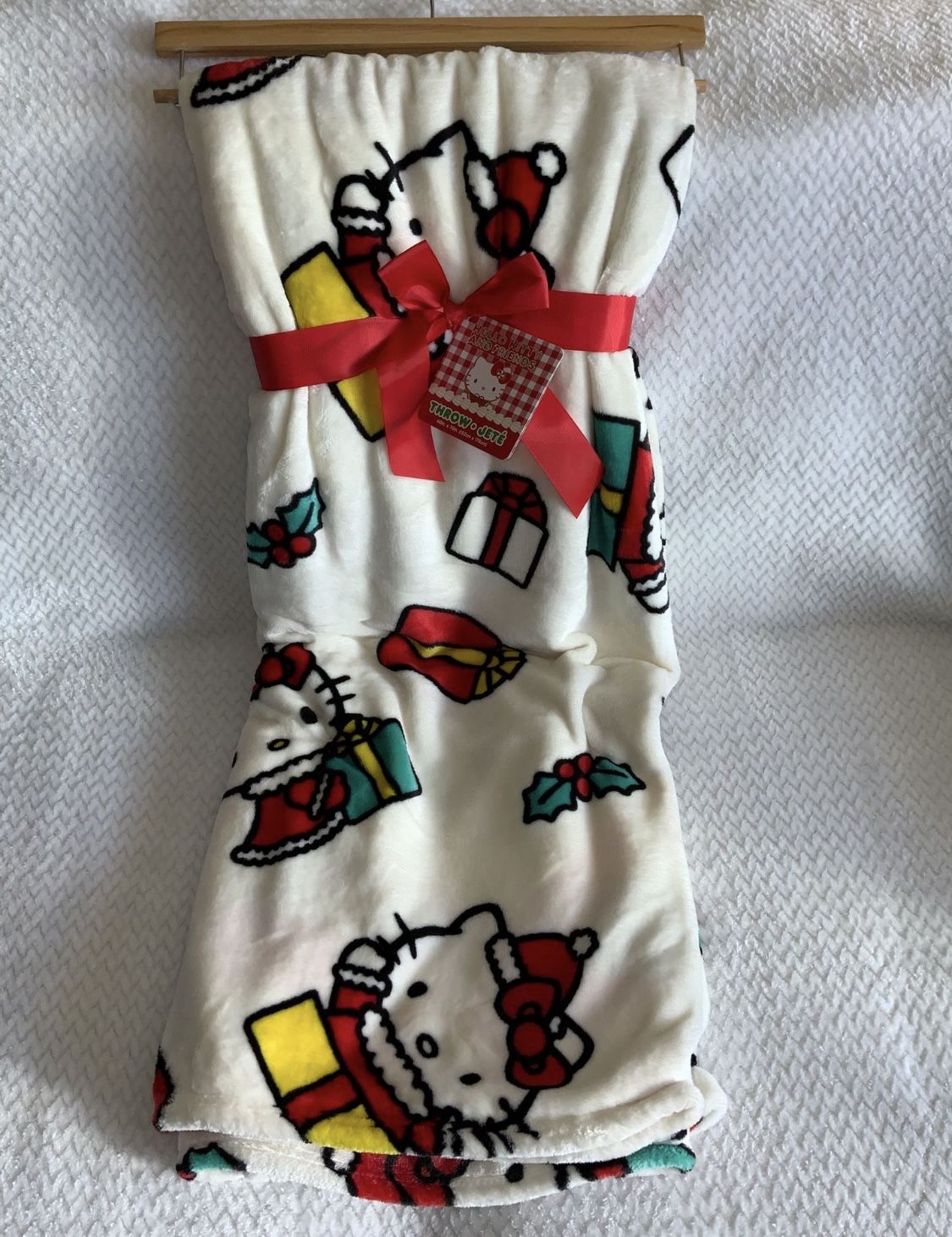 Hello Kitty Oversized Kitty Present Throw Blanket