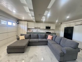 Sectional couch