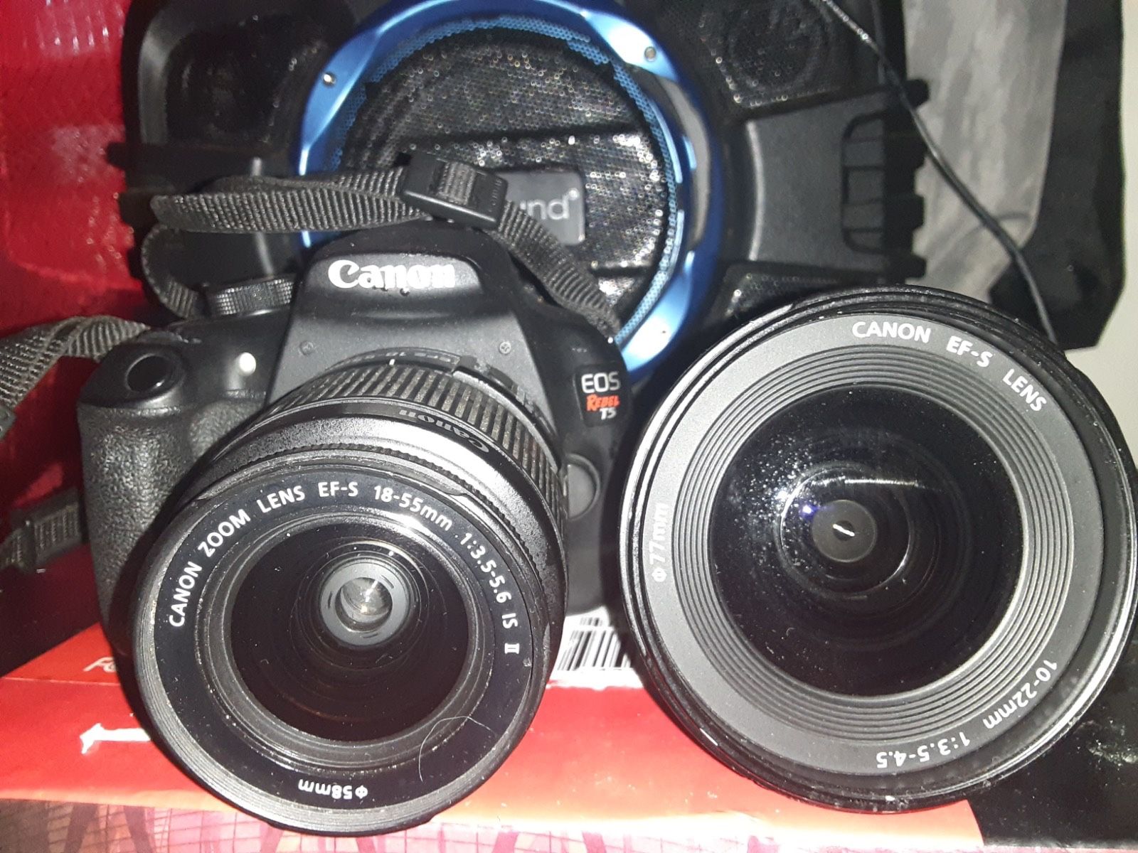 Canon T5 2 Lenses, 1 Battery, Memory Card