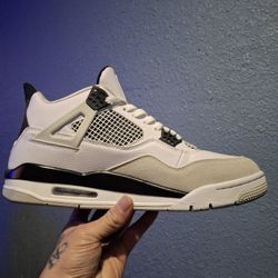 retro 4 Jordan's 