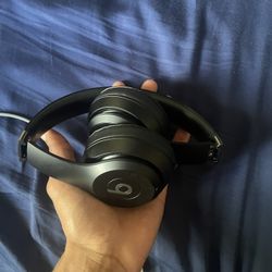 Wired Beats Studio Pro  (comes with case!!)