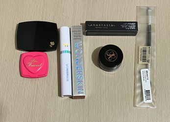 7 piece Makeup lot - Lancôme, Anastasia Beverly Hills, Too Faced, Wonderskin