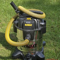 DeWalt Wet/Dry Vacuum 