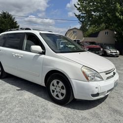 2007 Kia Sedona Minivan  167k miles Runs good  Clean title  No back seats  Firm on price  1650$ 253-444-7219 