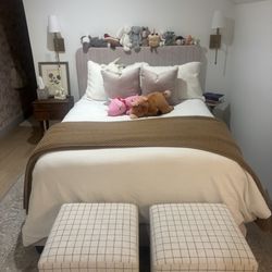 Beautiful full size bed Bed Frame - 