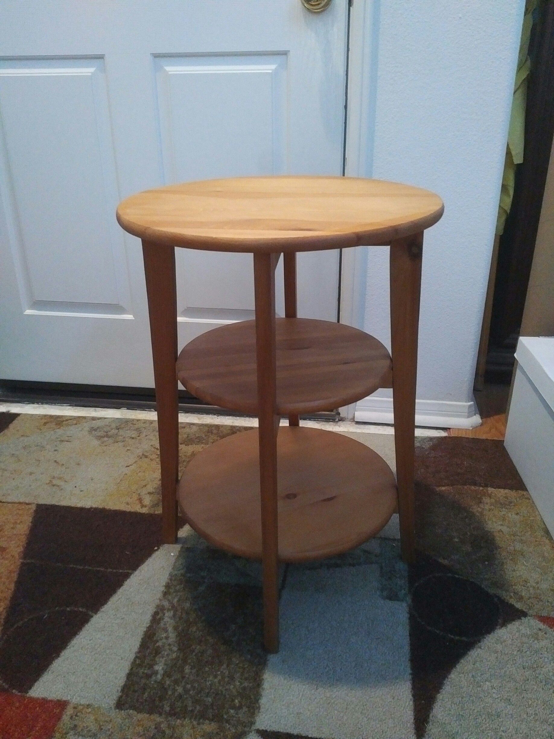 Wood End Table (Round)