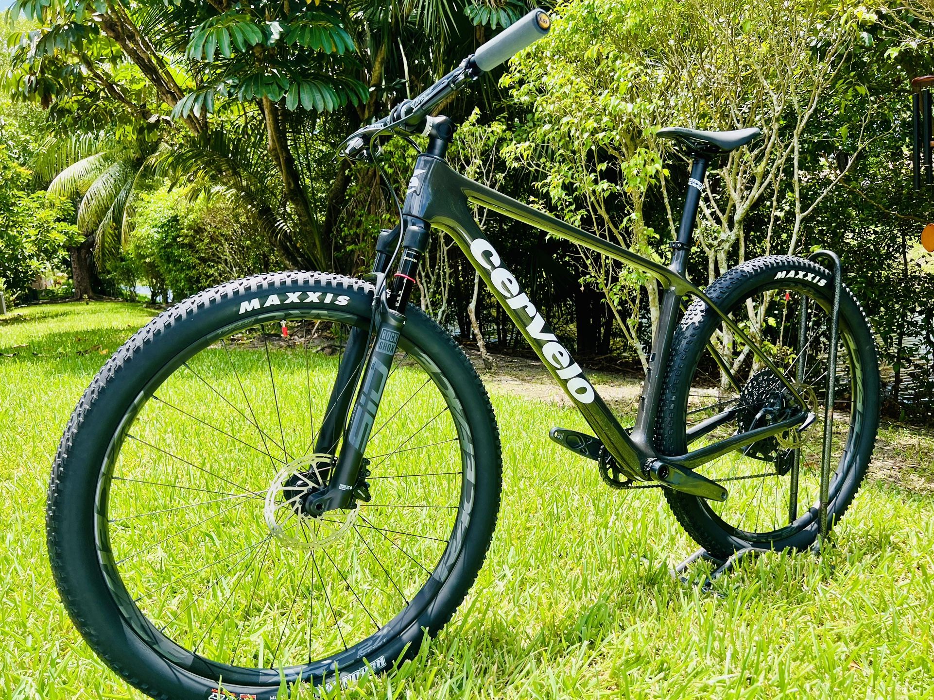 MOUNTAIN BIKE CERVELO CARBÓN FIBER 12 Speeds 29er Wheels Size Large