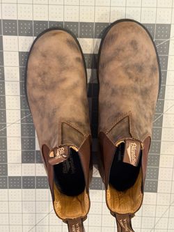 Women’s blundstone boots size 8