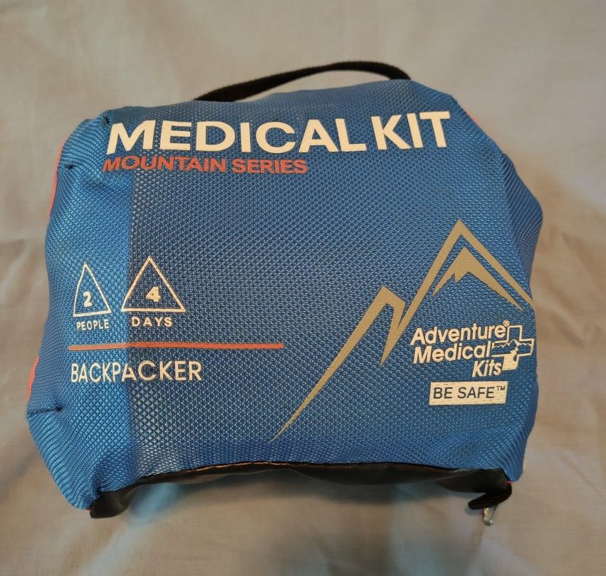 ADVENTURE MEDICAL KIT