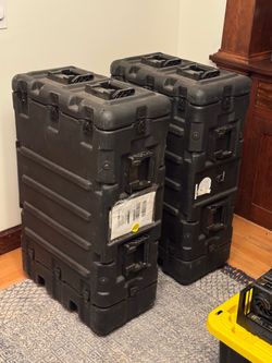 2 x Pelican Hardigg 4U Rackmount Cases