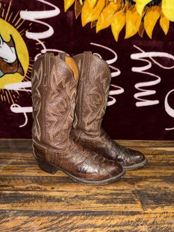 Luchesse Boots