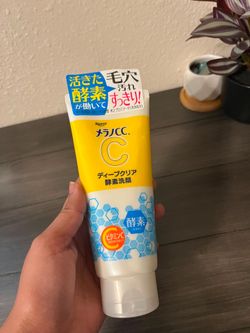 Rohto vit c facial wash
