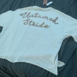 Untamed Stride Crop T-shirt