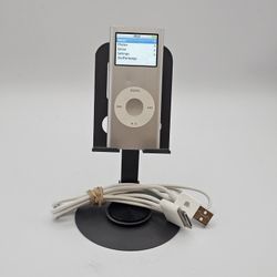 Apple iPod Nano 2nd Generation 2GB Silver A1199 - Tested & Working